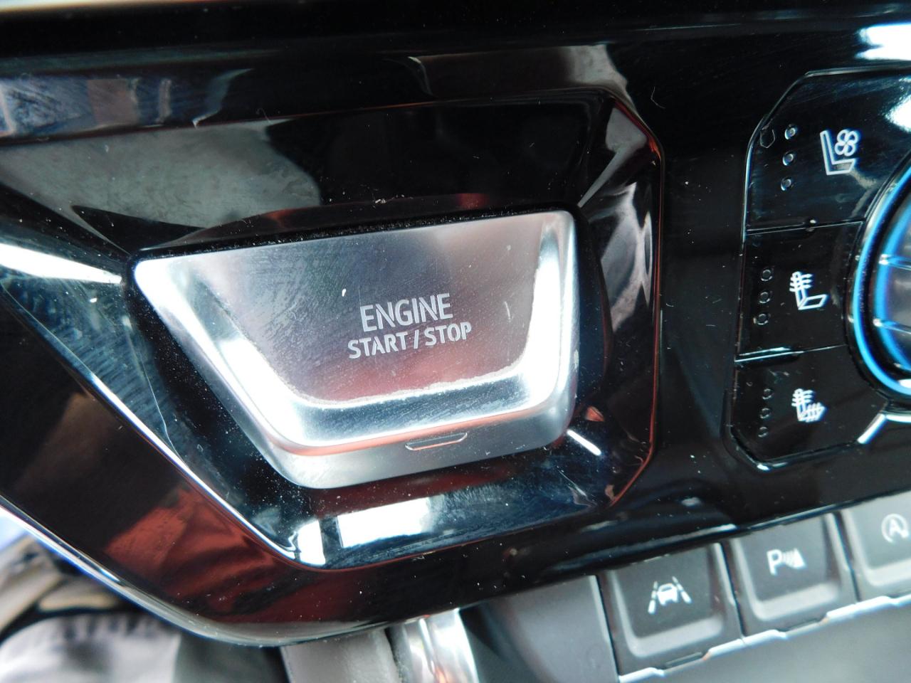 GMC Sierra 1500 2WD Crew Cab 147" Denali 2022