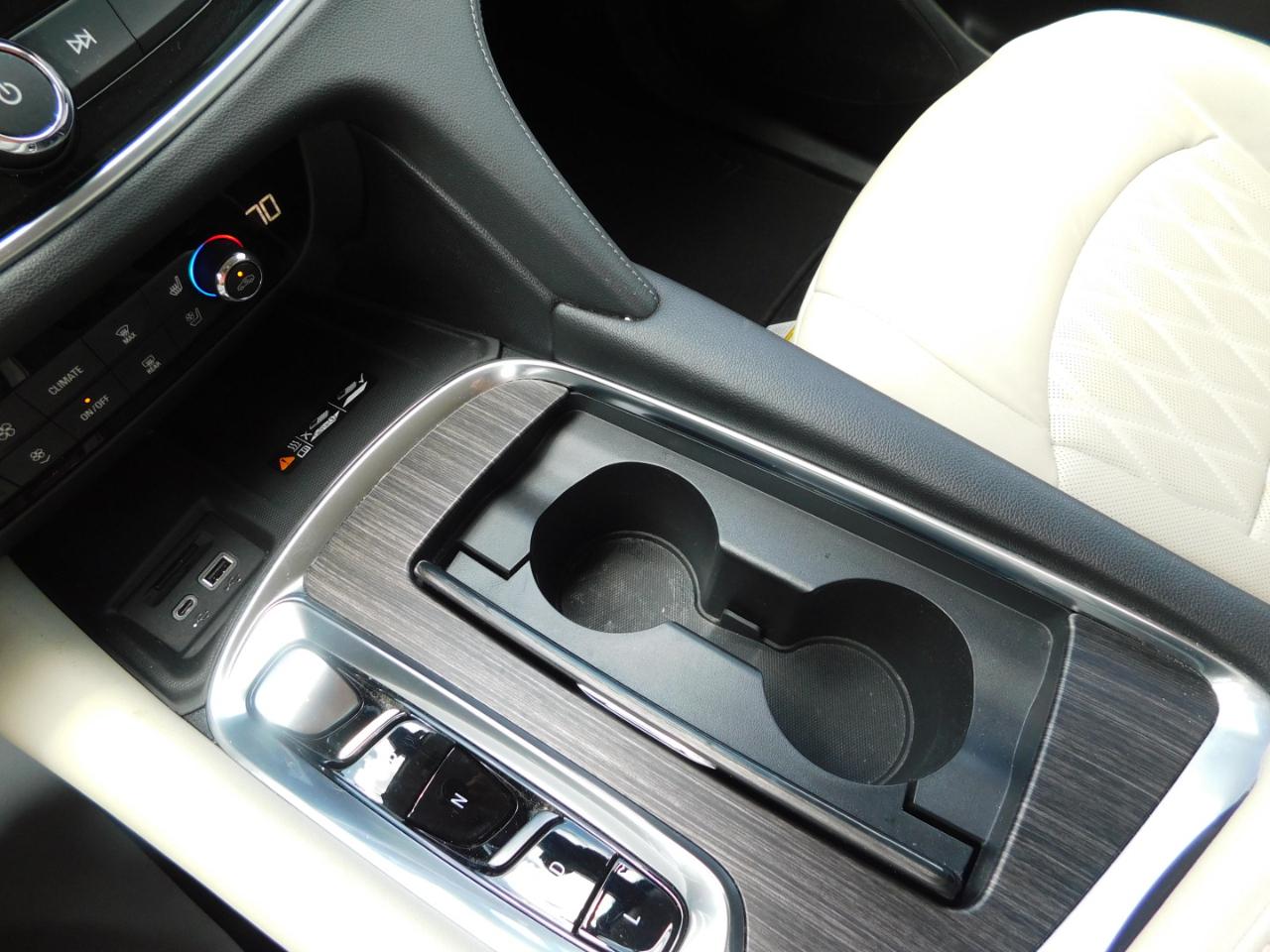 Buick Enclave FWD 4dr Avenir 2023