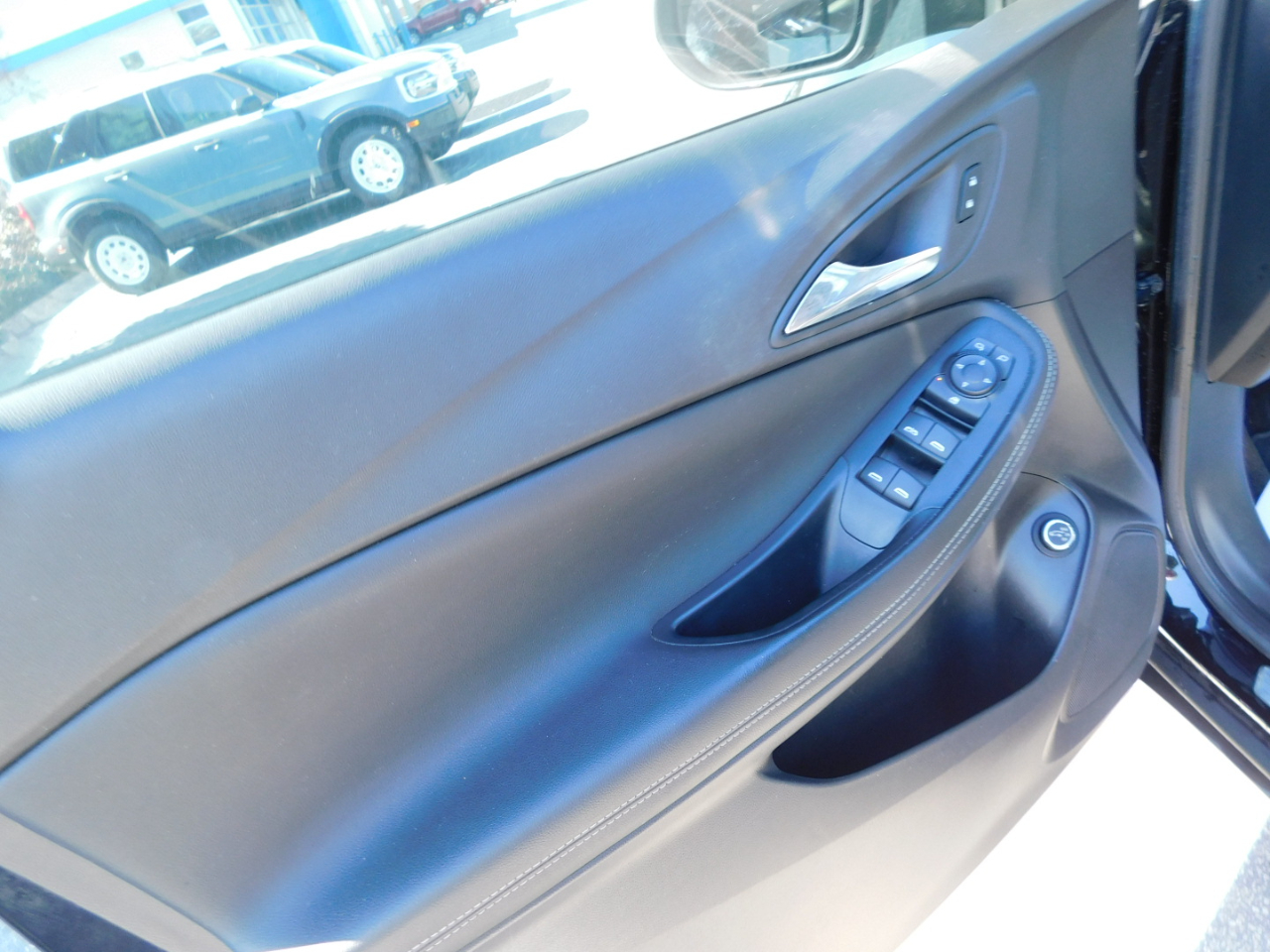 Buick Encore GX FWD 4dr Select 2023