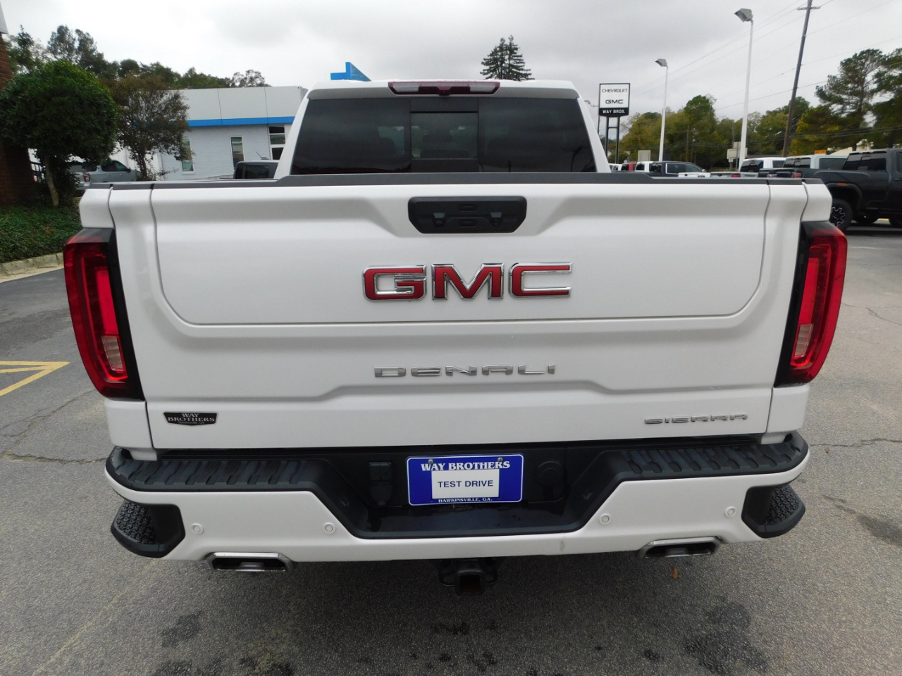 GMC Sierra 1500 4WD Crew Cab 147" Denali 2022 GMC Sierra 1500 4WD Crew Cab 147" Denali 2022