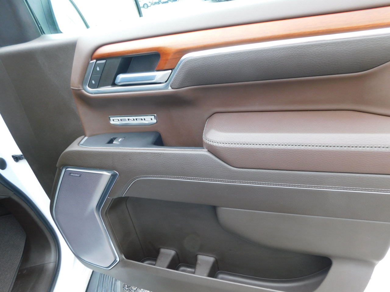 GMC Sierra 1500 4WD Crew Cab 147" Denali 2022 GMC Sierra 1500 4WD Crew Cab 147" Denali 2022
