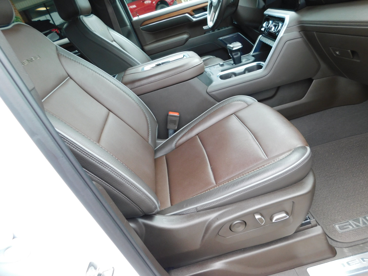 GMC Sierra 1500 4WD Crew Cab 147" Denali 2022 GMC Sierra 1500 4WD Crew Cab 147" Denali 2022