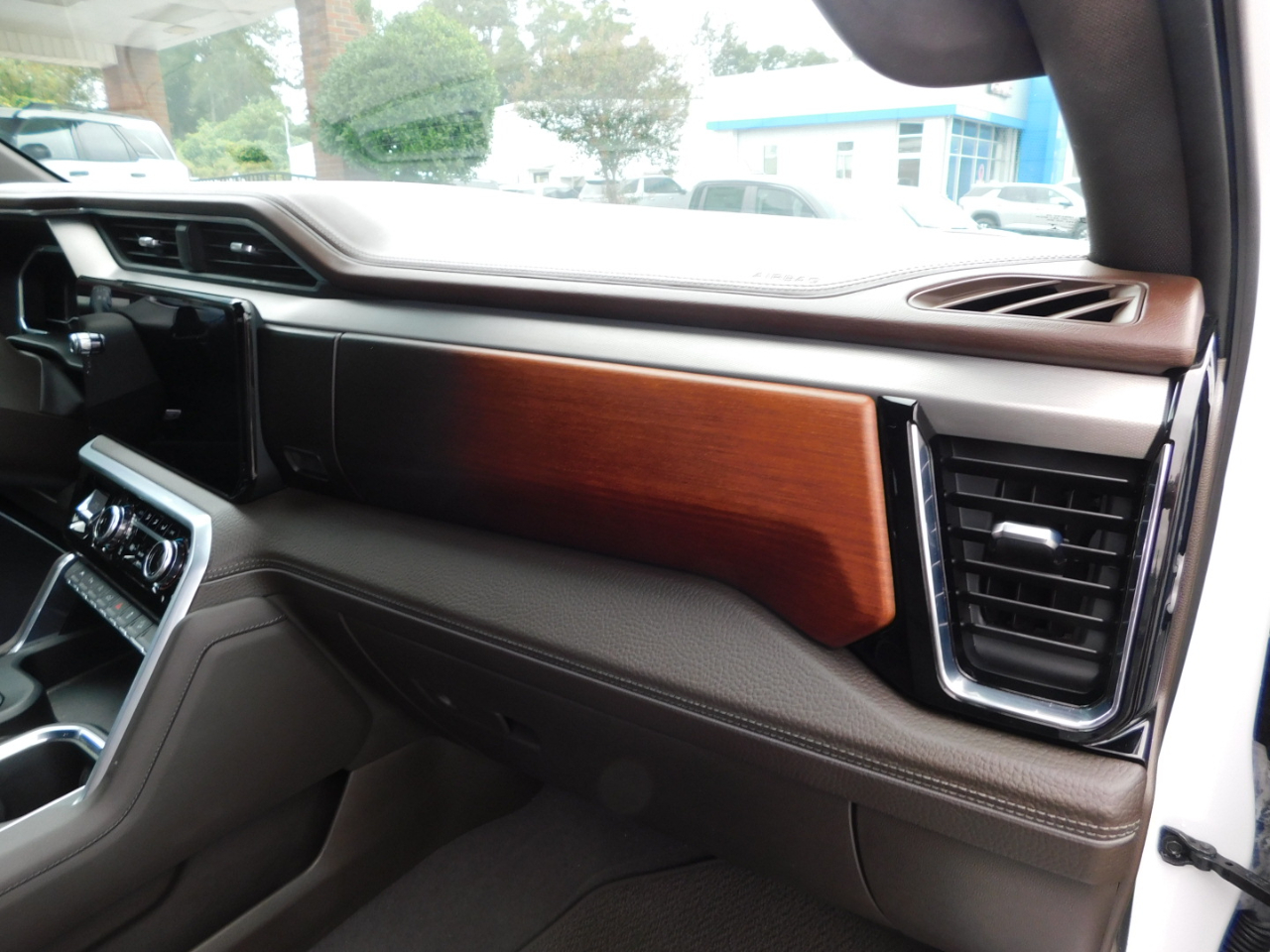 GMC Sierra 1500 4WD Crew Cab 147" Denali 2022 GMC Sierra 1500 4WD Crew Cab 147" Denali 2022