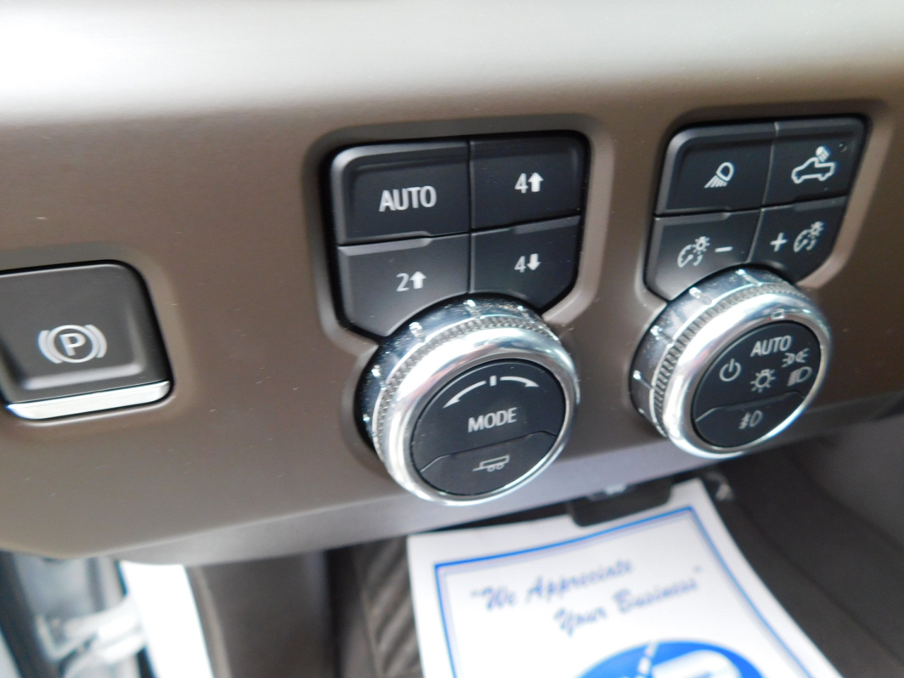 GMC Sierra 1500 4WD Crew Cab 147" Denali 2022 GMC Sierra 1500 4WD Crew Cab 147" Denali 2022