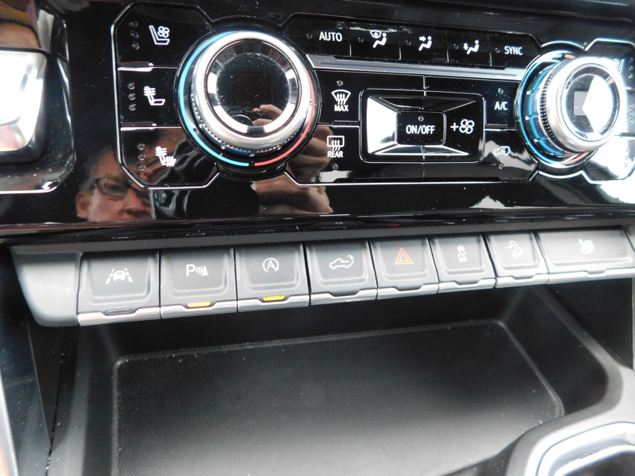 GMC Sierra 1500 4WD Crew Cab 147" Denali 2022 GMC Sierra 1500 4WD Crew Cab 147" Denali 2022