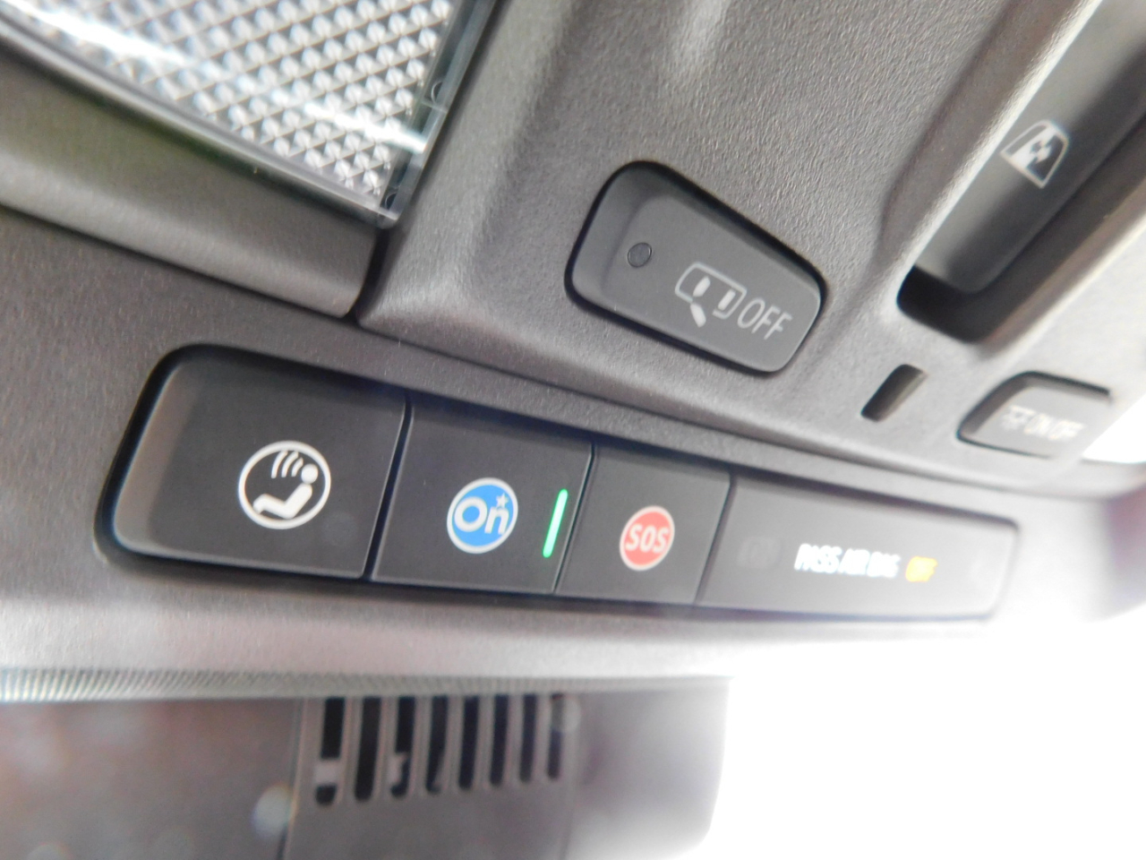 GMC Sierra 1500 4WD Crew Cab 147" Denali 2022 GMC Sierra 1500 4WD Crew Cab 147" Denali 2022