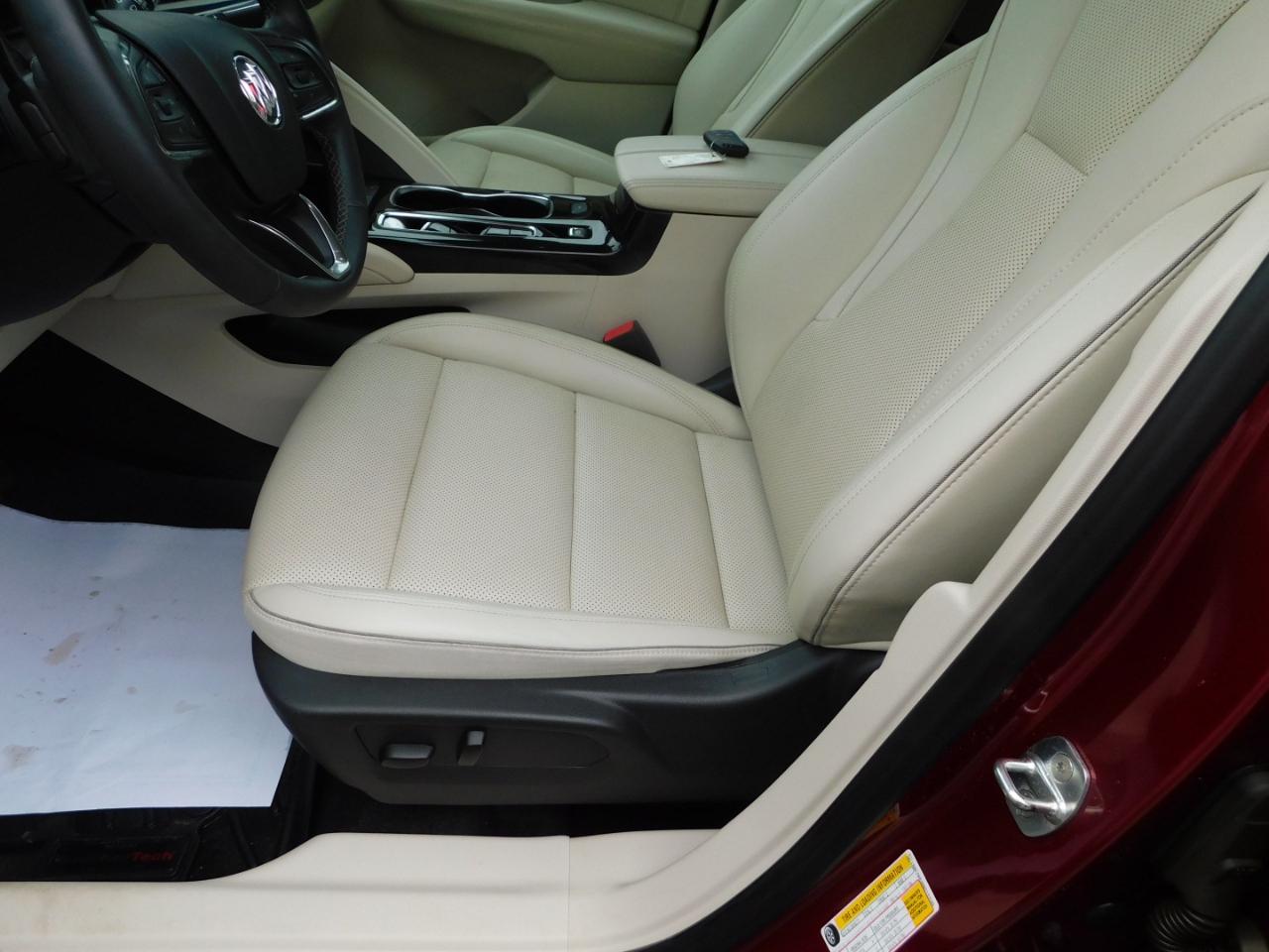 Buick Envision FWD 4dr Essence 2022