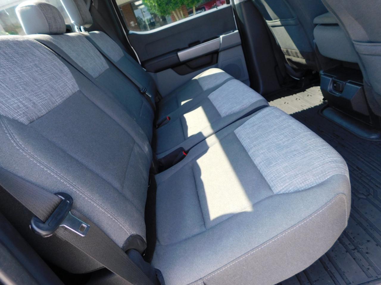Ford Super Duty F-350 DRW XLT 4WD Crew Cab 8' Box 2023