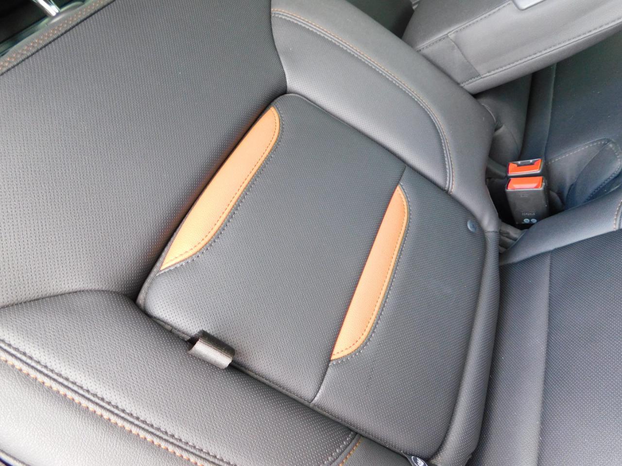 GMC Sierra 1500 4WD Crew Cab 147" AT4 2023