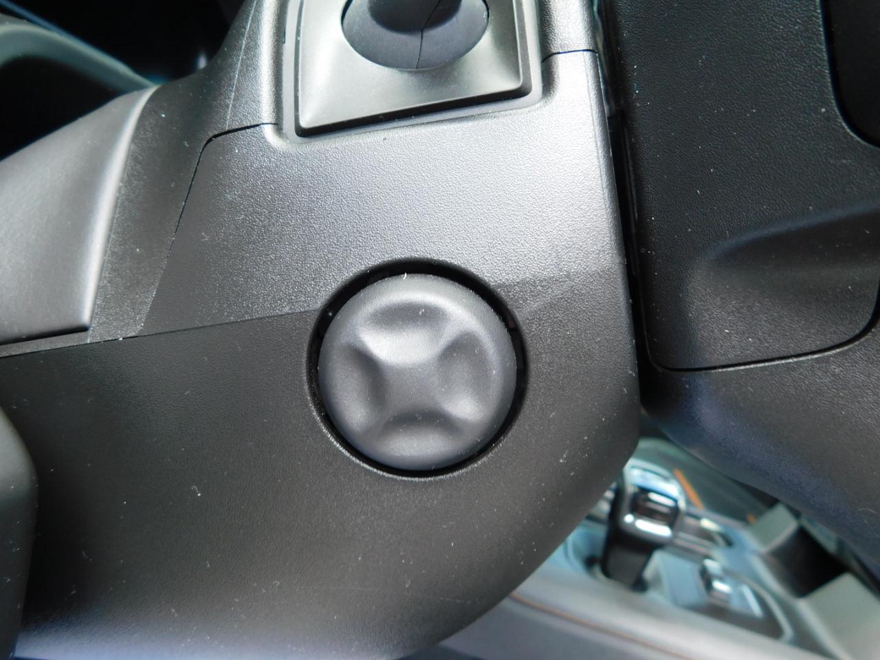 GMC Sierra 1500 4WD Crew Cab 147" AT4 2023