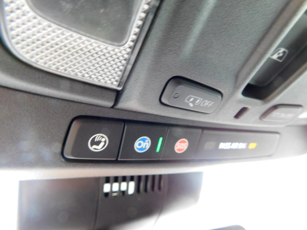 GMC Sierra 1500 4WD Crew Cab 147" AT4 2023