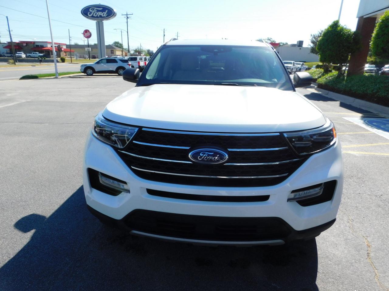 Ford Explorer XLT RWD 2023