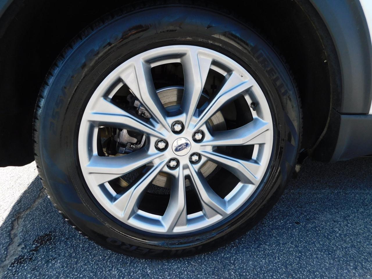 Ford Explorer XLT RWD 2023