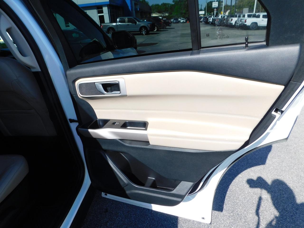 Ford Explorer XLT RWD 2023