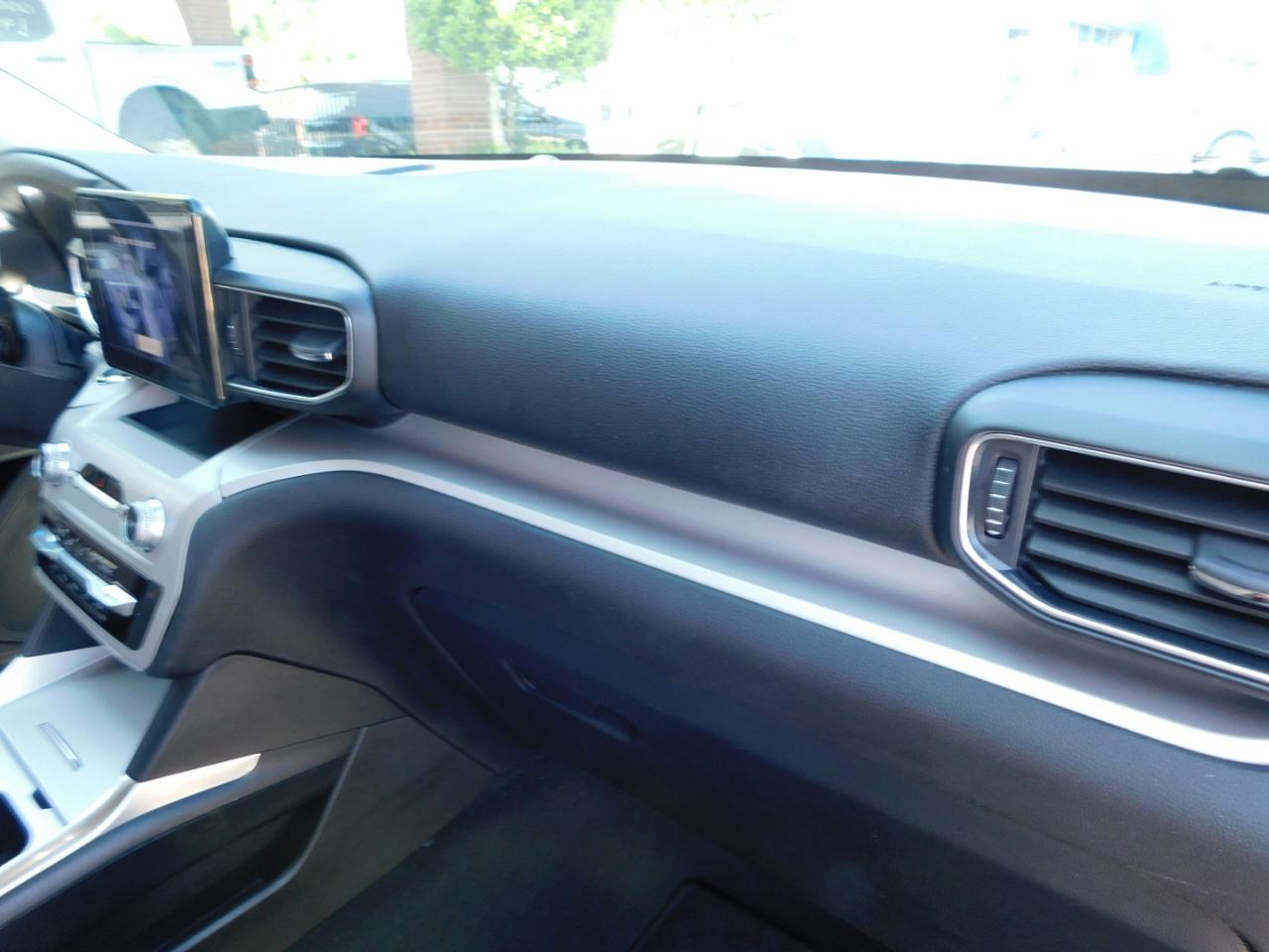 Ford Explorer XLT RWD 2023