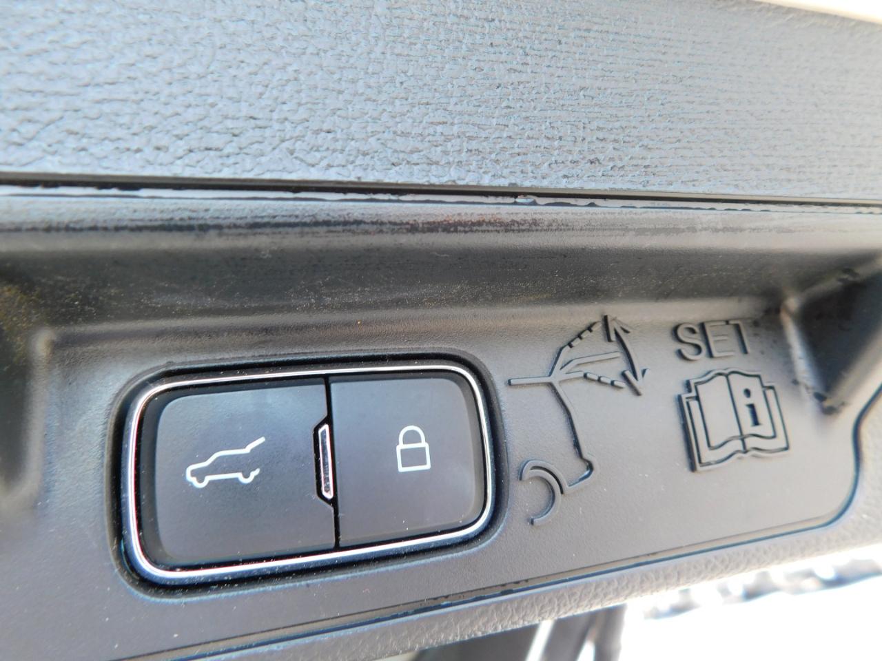 Ford Explorer XLT RWD 2023