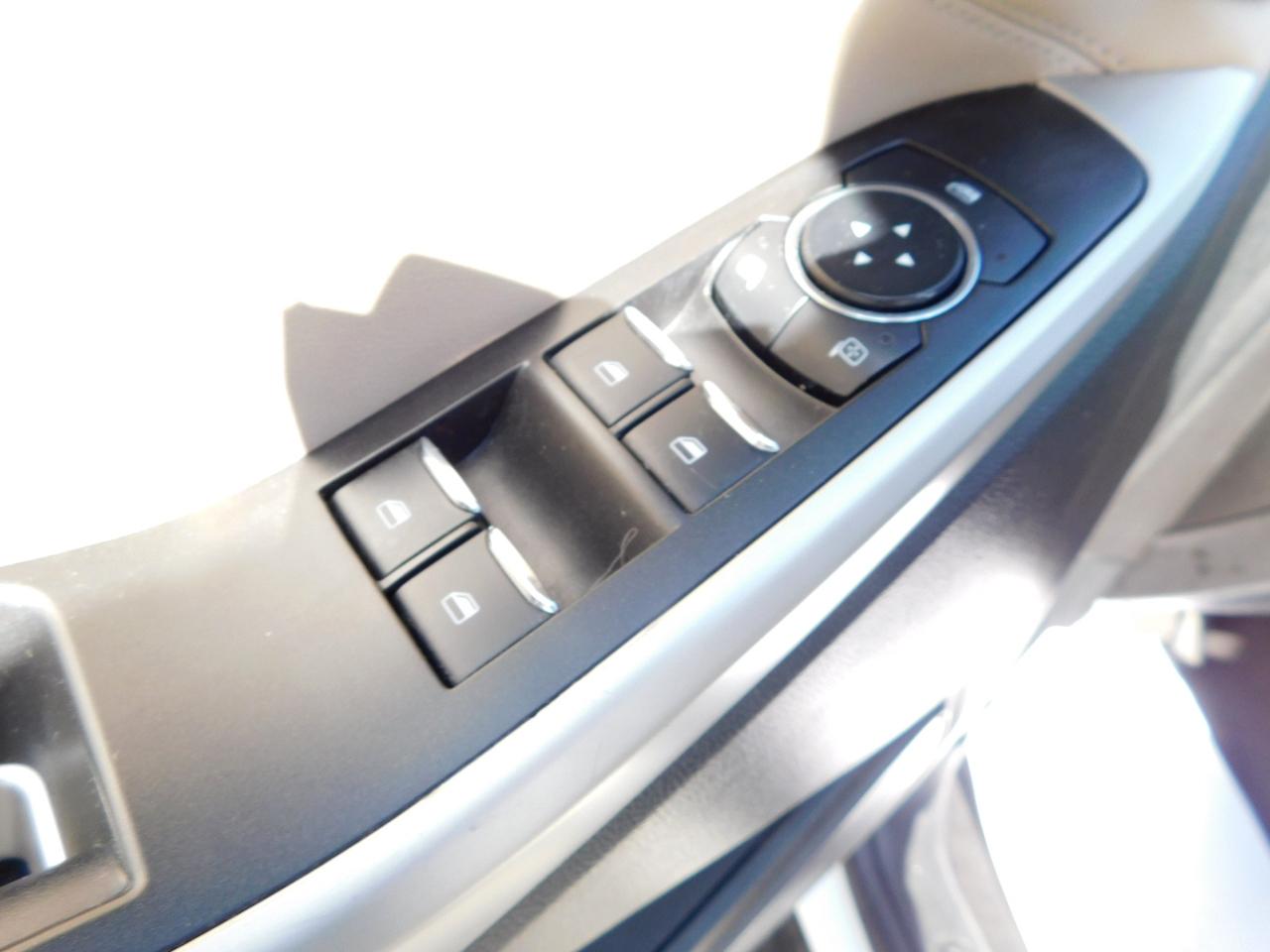 Ford Explorer XLT RWD 2023