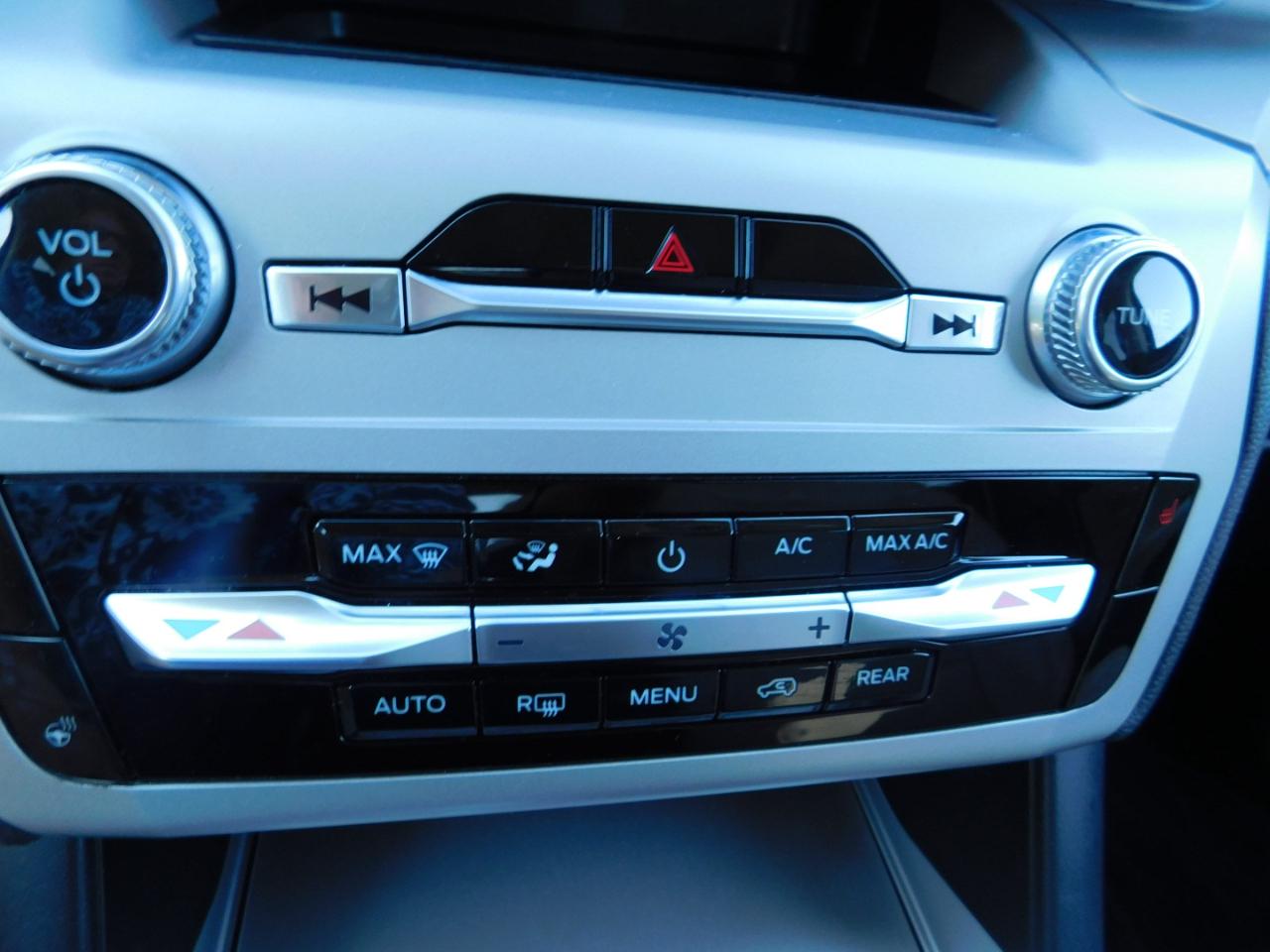 Ford Explorer XLT RWD 2023