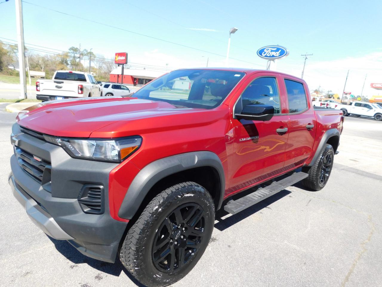 Chevrolet Colorado 4WD Crew Cab Trail Boss 2023