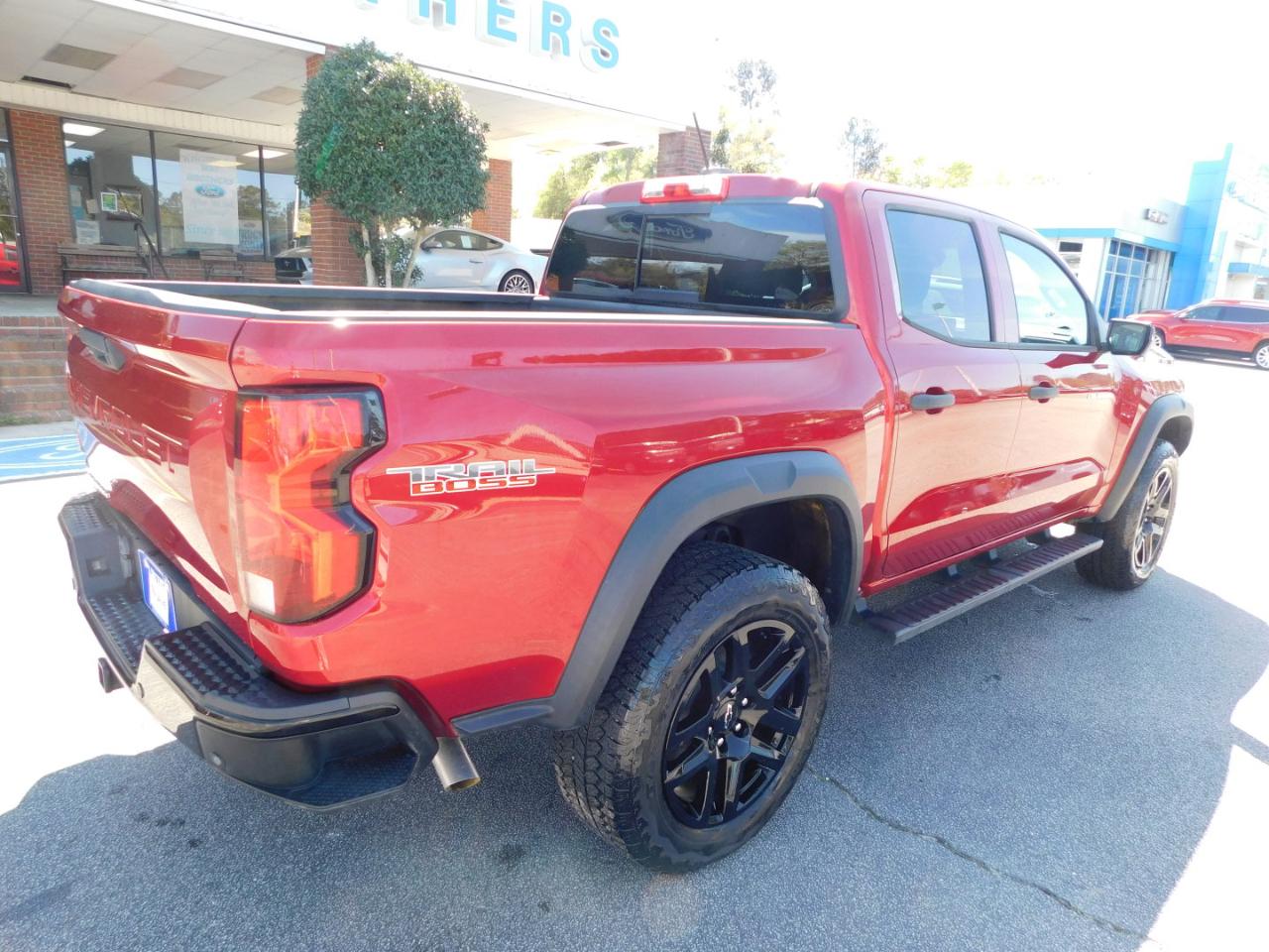 Chevrolet Colorado 4WD Crew Cab Trail Boss 2023