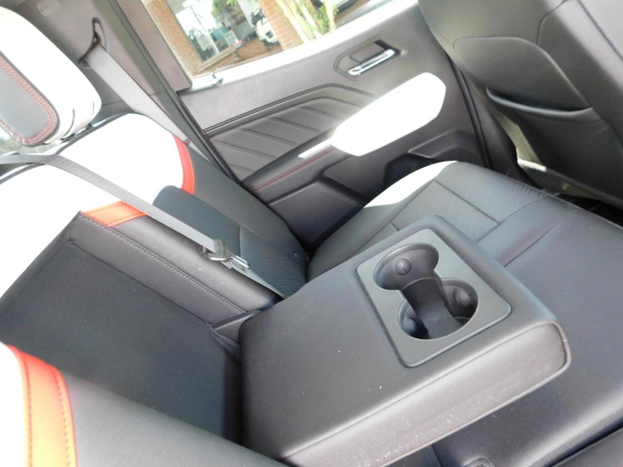 GMC Canyon 4WD Crew Cab AT4X 2023