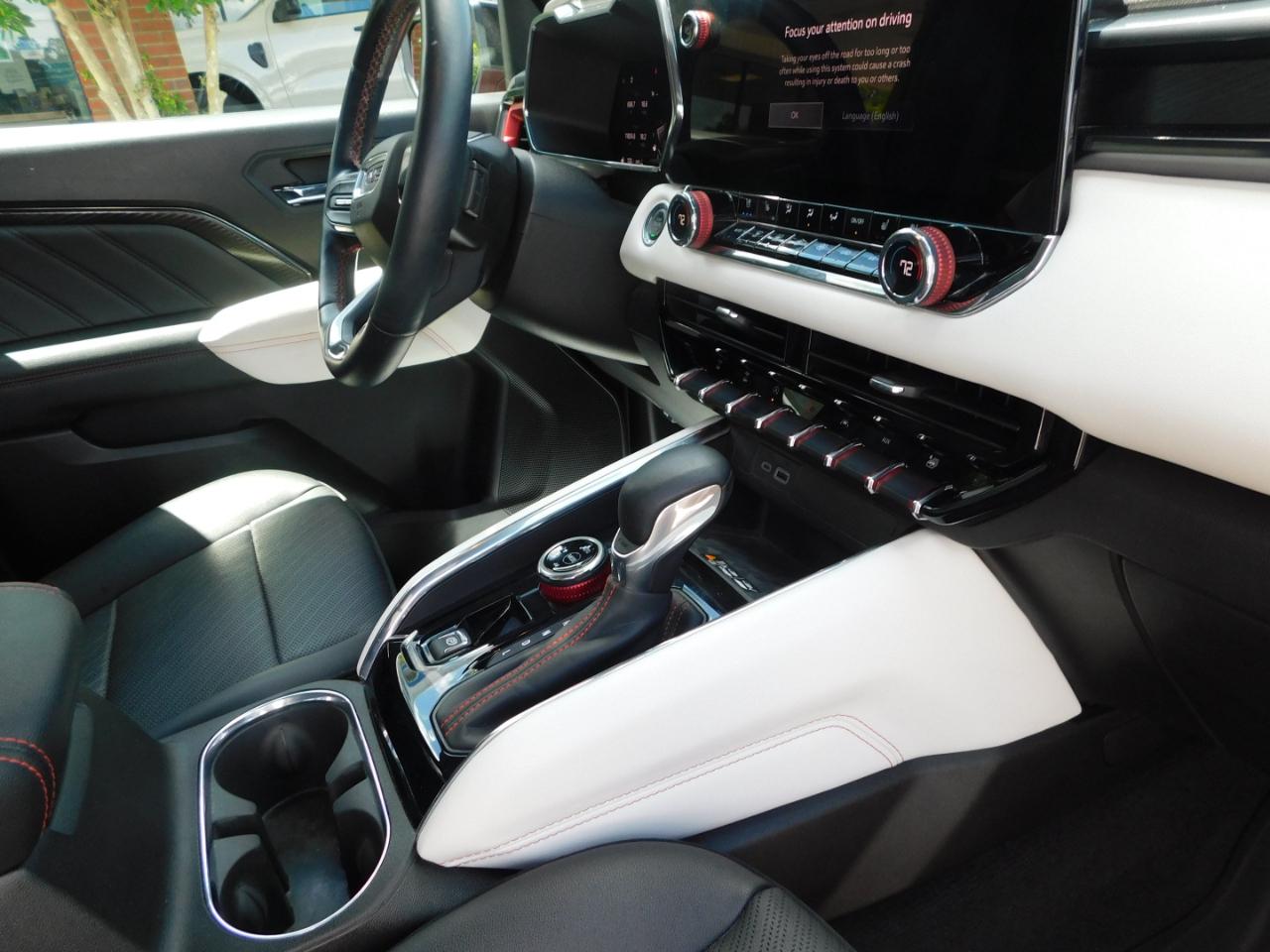 GMC Canyon 4WD Crew Cab AT4X 2023