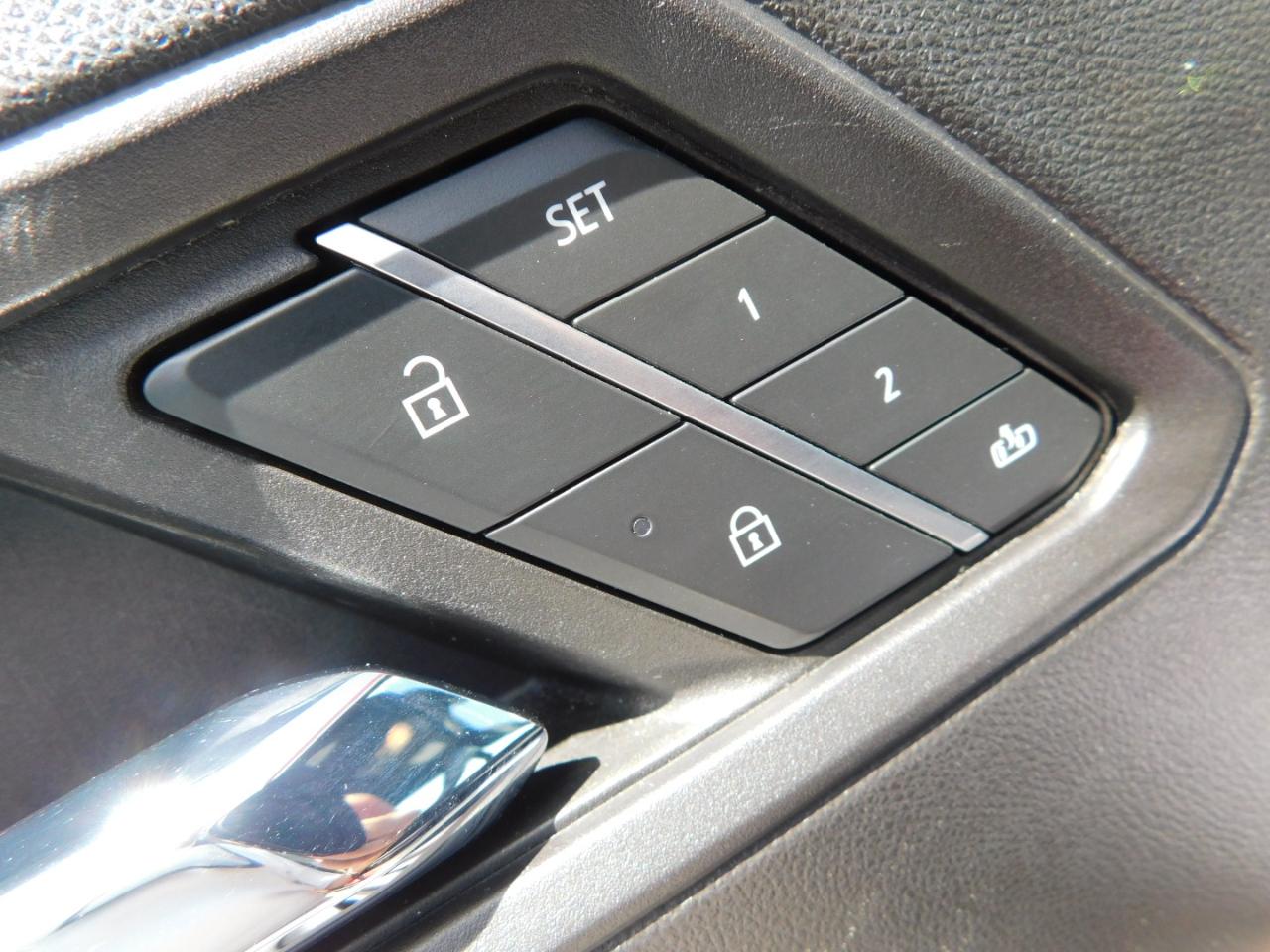 GMC Canyon 4WD Crew Cab AT4X 2023