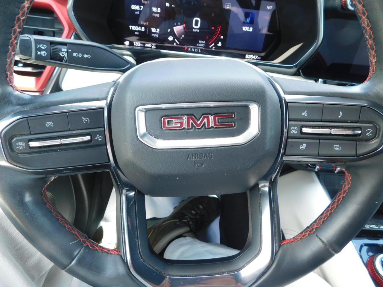 GMC Canyon 4WD Crew Cab AT4X 2023