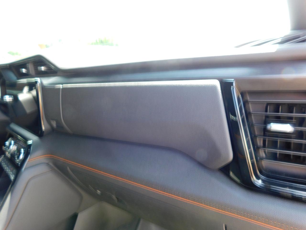 GMC Sierra 1500 4WD Crew Cab 147" AT4 2024