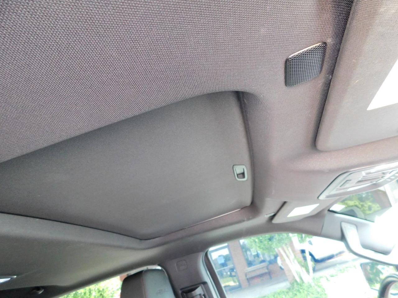 GMC Sierra 1500 4WD Crew Cab 147" AT4 2024