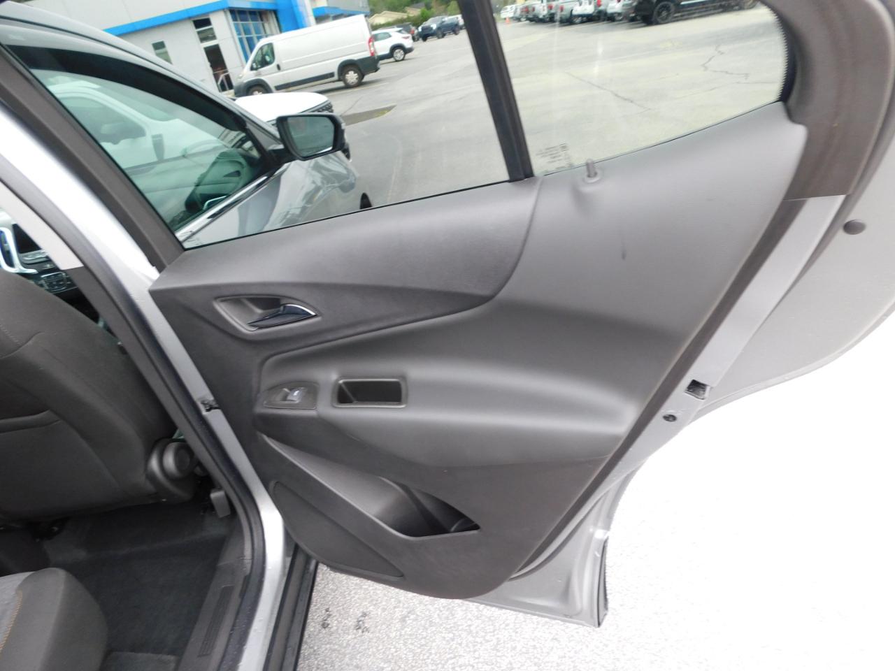 Chevrolet Equinox FWD 4dr LT w/1LT 2024