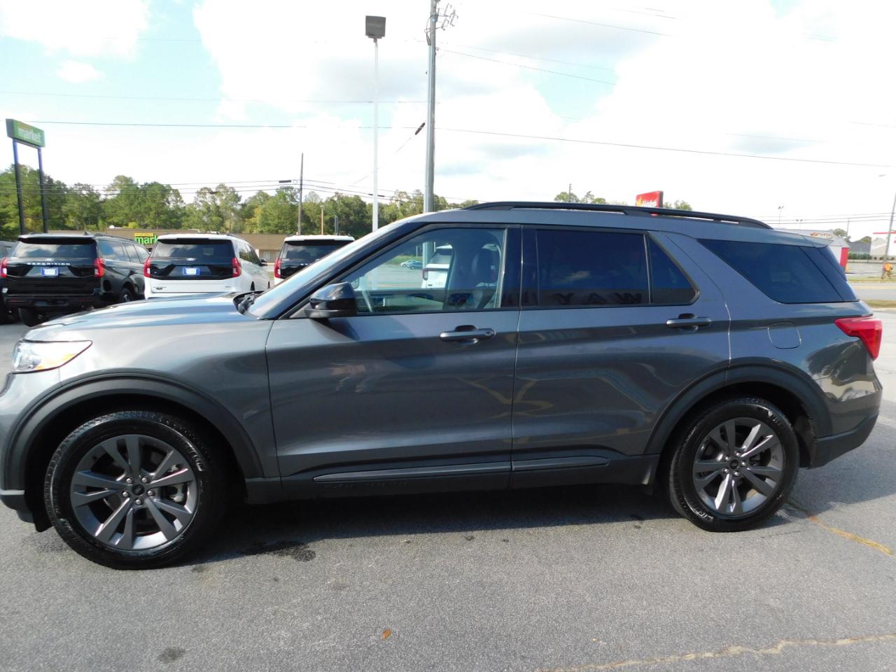 Ford Explorer XLT RWD 2024