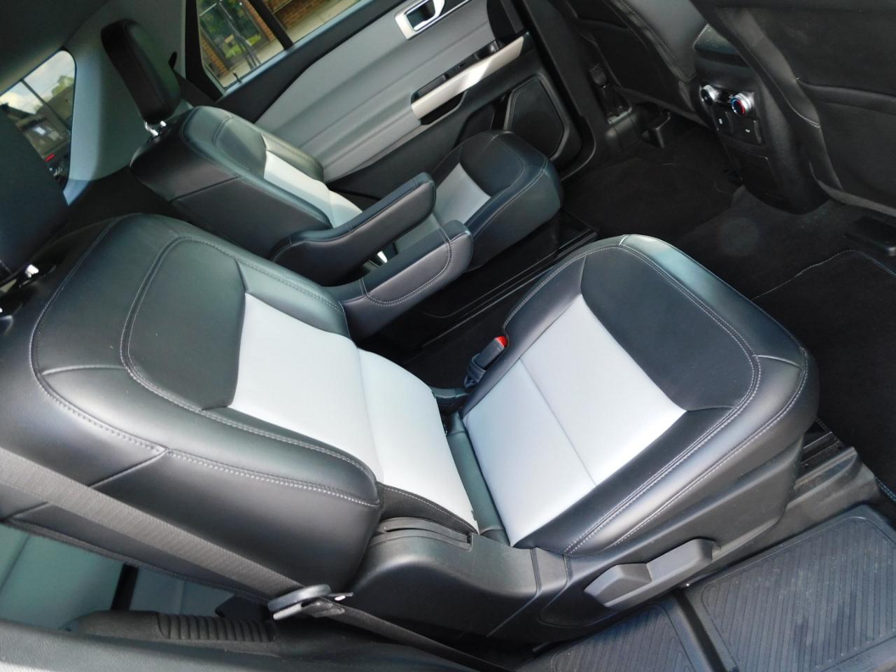 Ford Explorer XLT RWD 2024