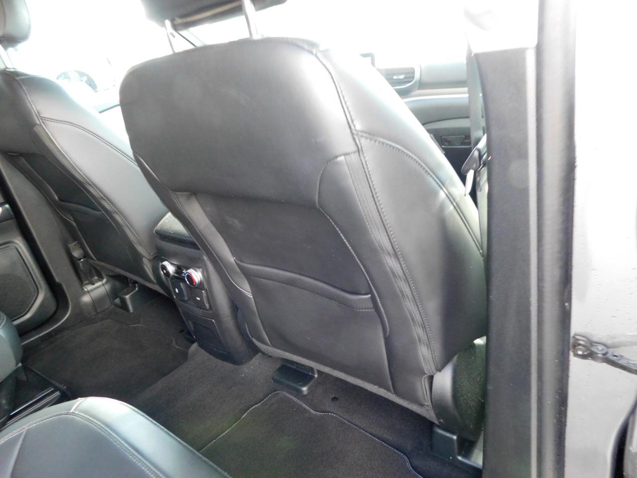 Ford Explorer XLT RWD 2024