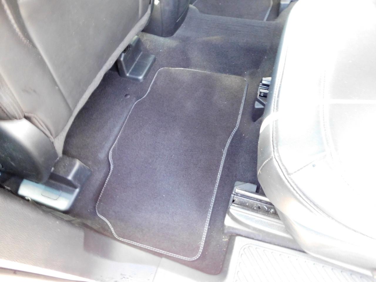 Ford Explorer XLT RWD 2024
