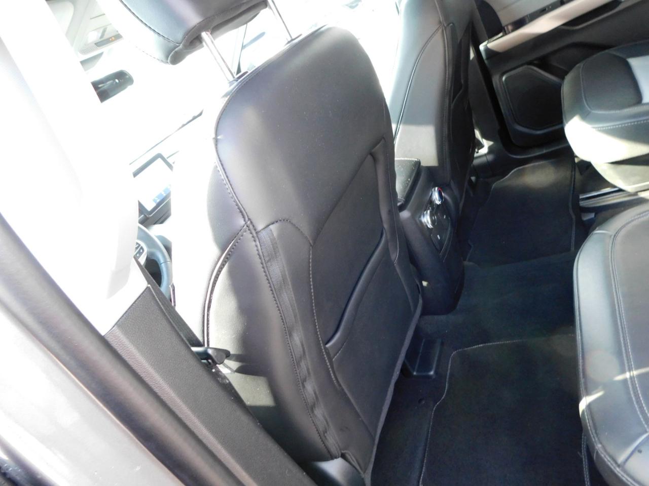 Ford Explorer XLT RWD 2024