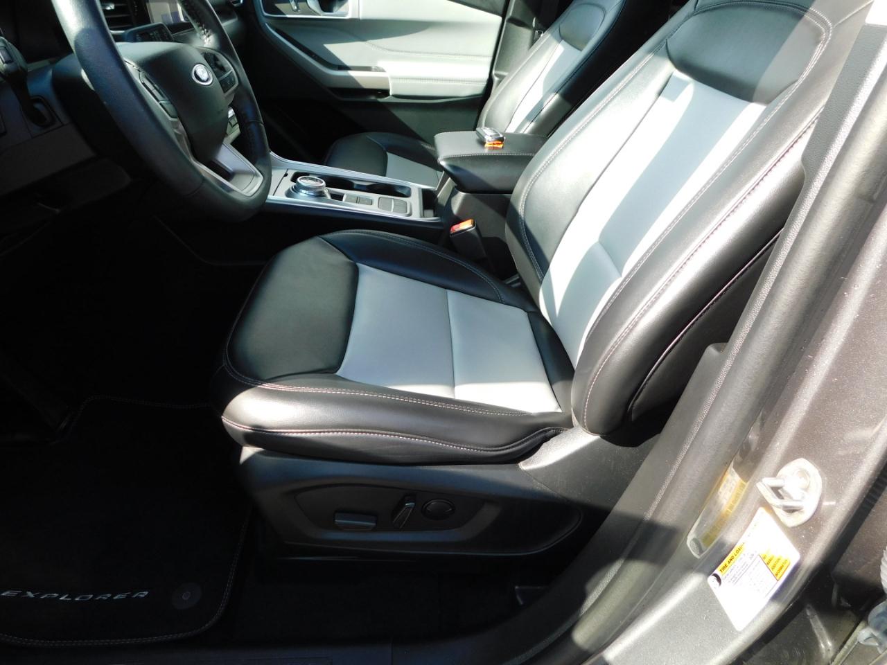 Ford Explorer XLT RWD 2024
