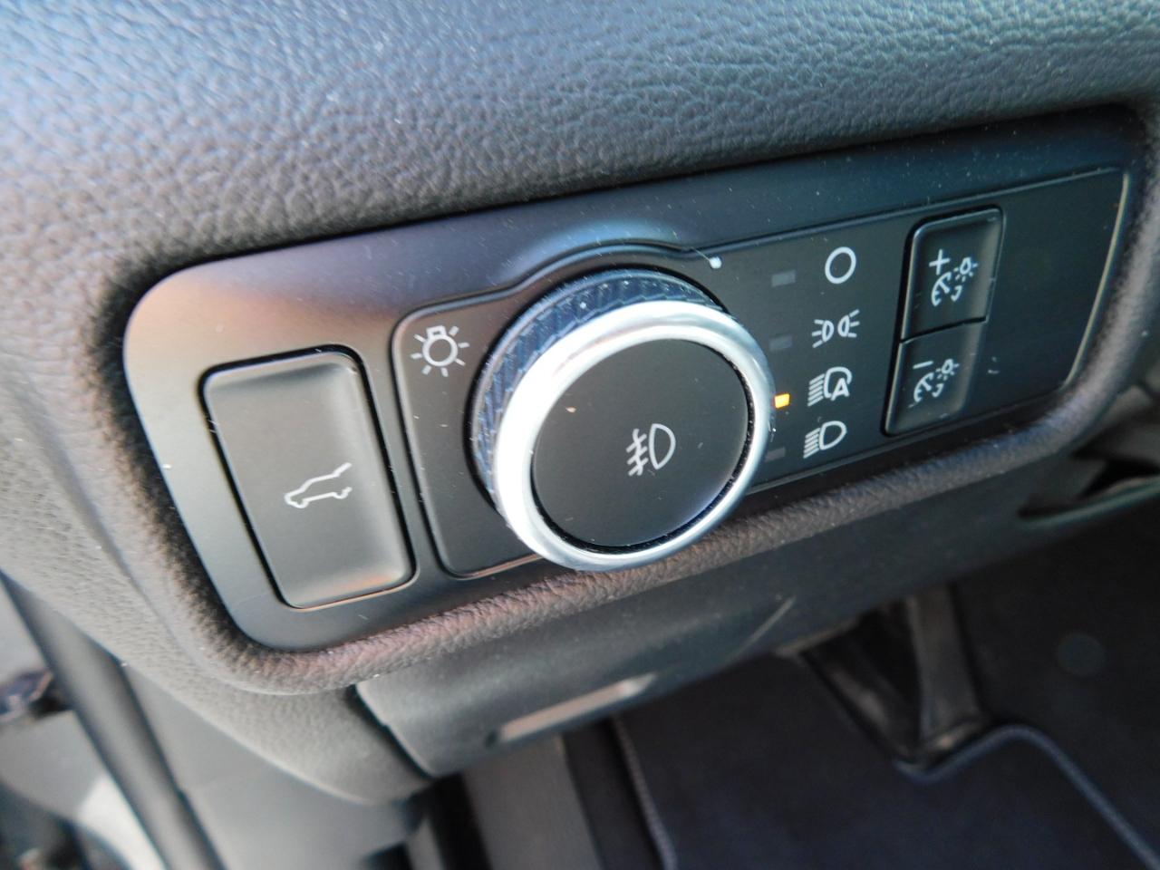 Ford Explorer XLT RWD 2024