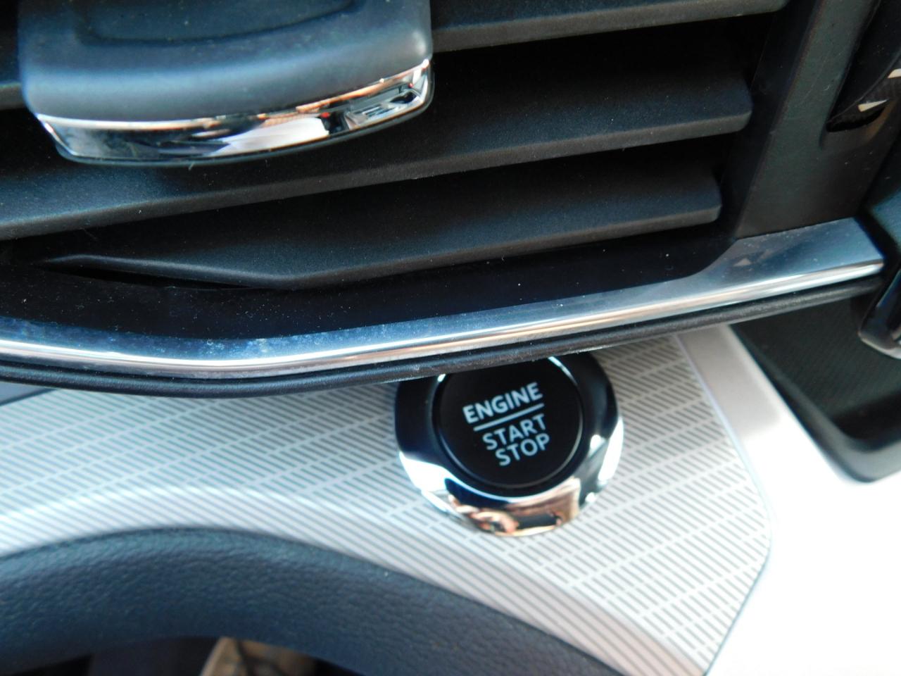 Ford Explorer XLT RWD 2024