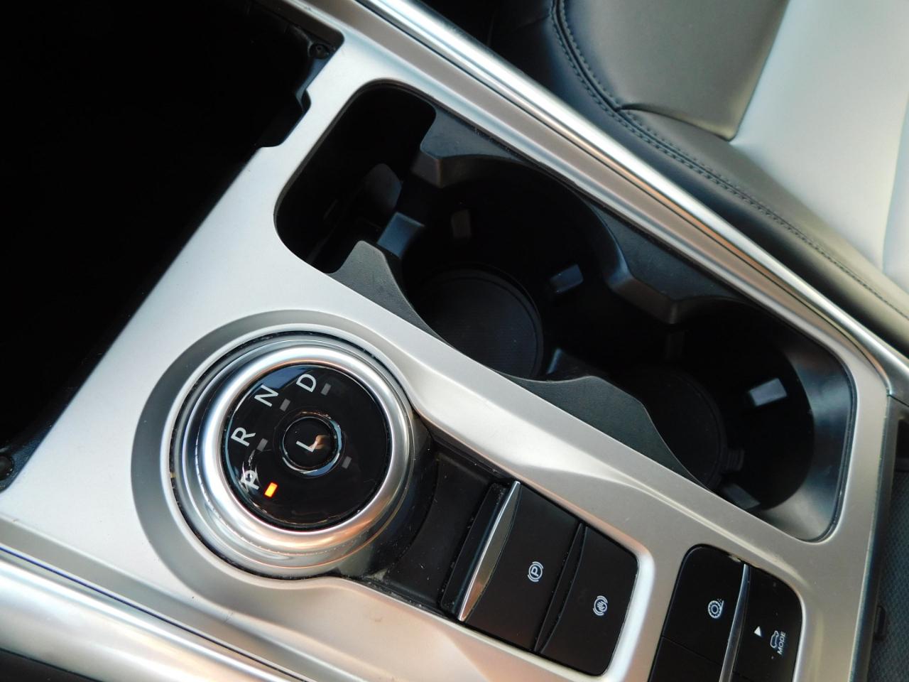 Ford Explorer XLT RWD 2024