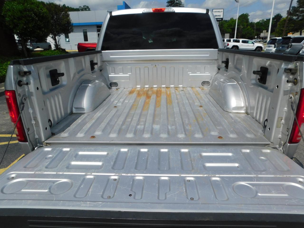 Ford F-150 2WD SuperCrew 145" XL 2015