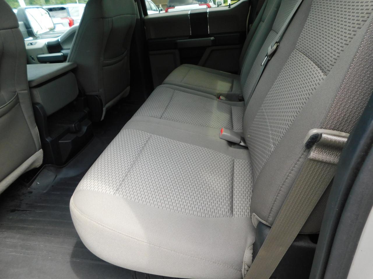 Ford F-150 2WD SuperCrew 145" XL 2015