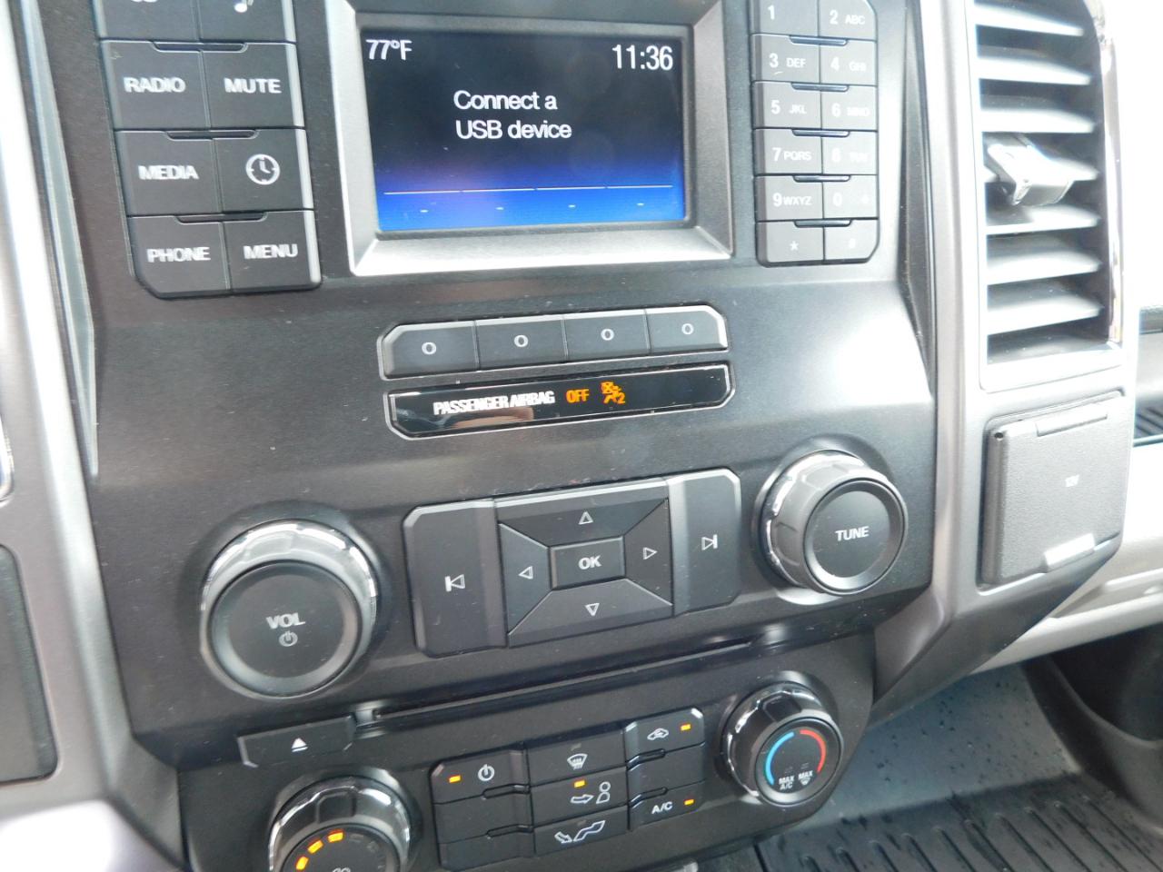 Ford F-150 2WD SuperCrew 145" XL 2015