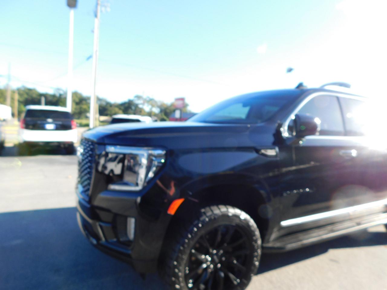 GMC Yukon XL 2WD 4dr Denali 2024