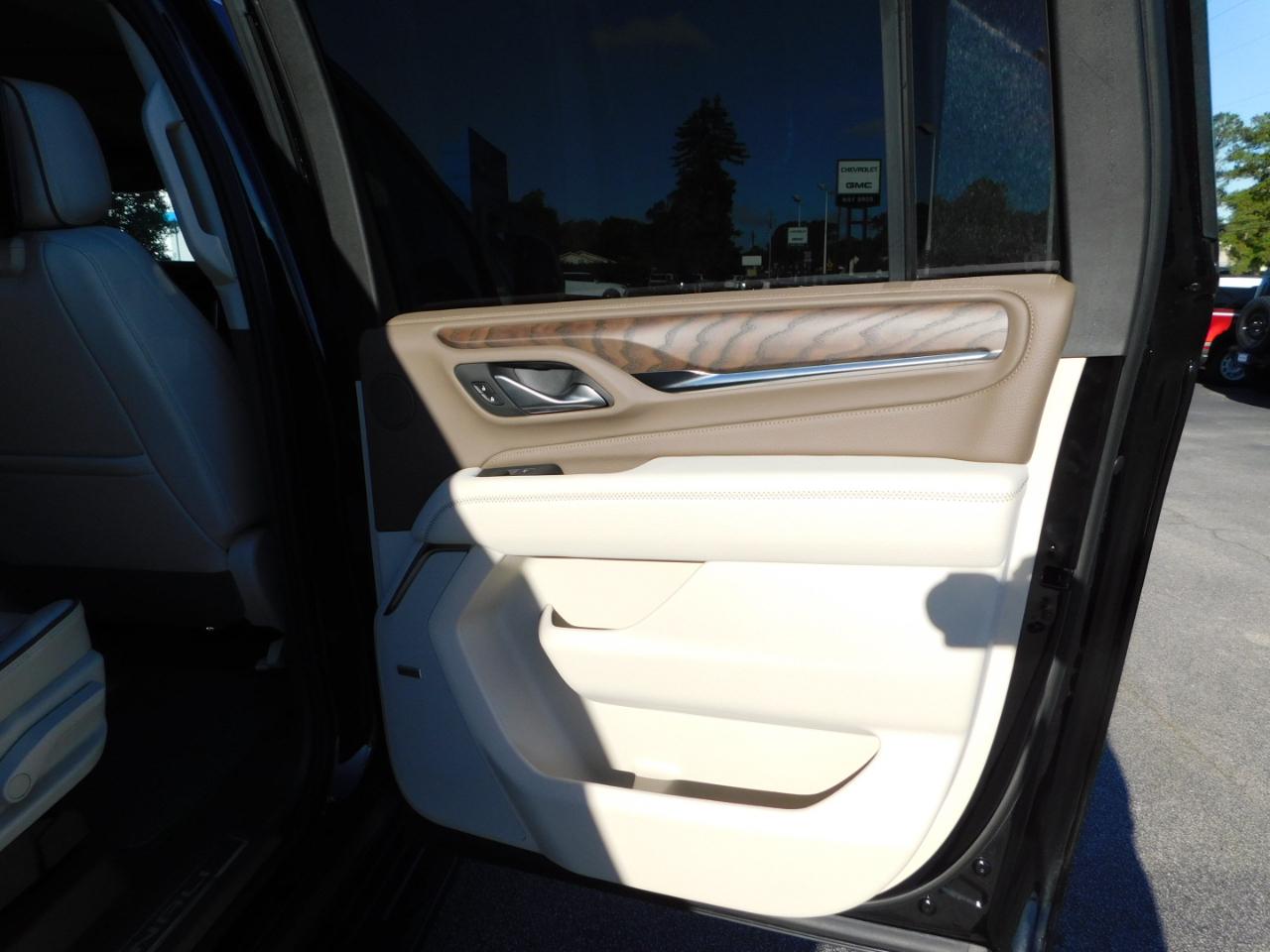 GMC Yukon XL 2WD 4dr Denali 2024