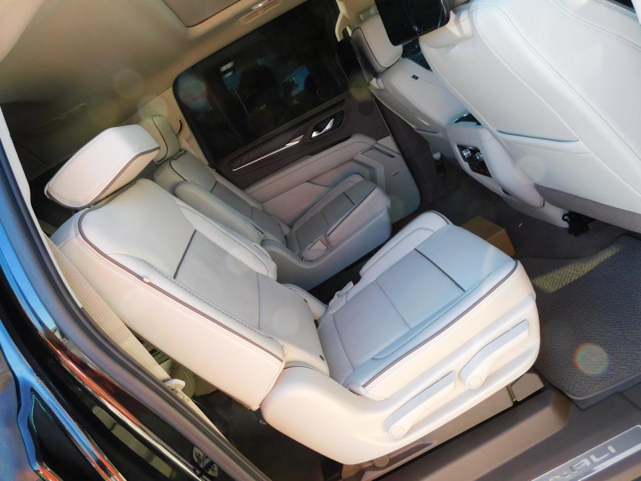 GMC Yukon XL 2WD 4dr Denali 2024