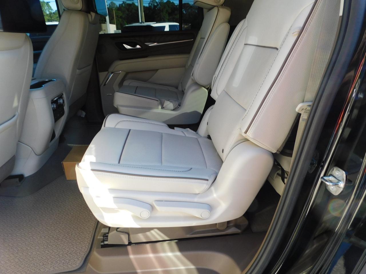 GMC Yukon XL 2WD 4dr Denali 2024