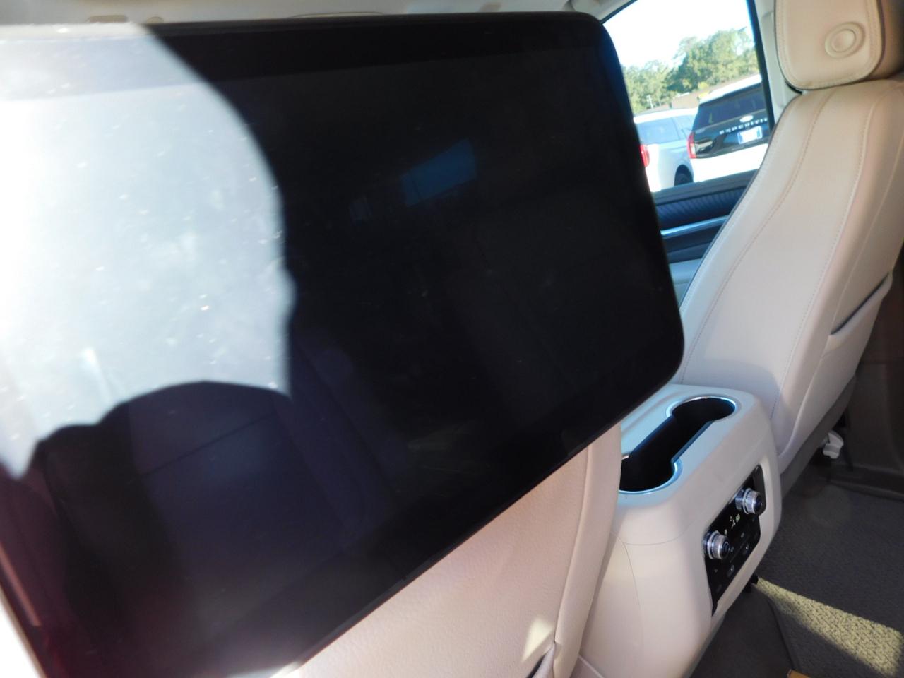 GMC Yukon XL 2WD 4dr Denali 2024