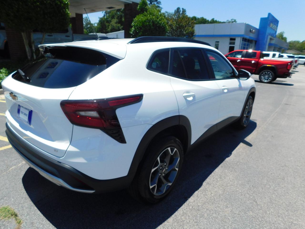 Chevrolet Trax FWD 4dr LT 2025