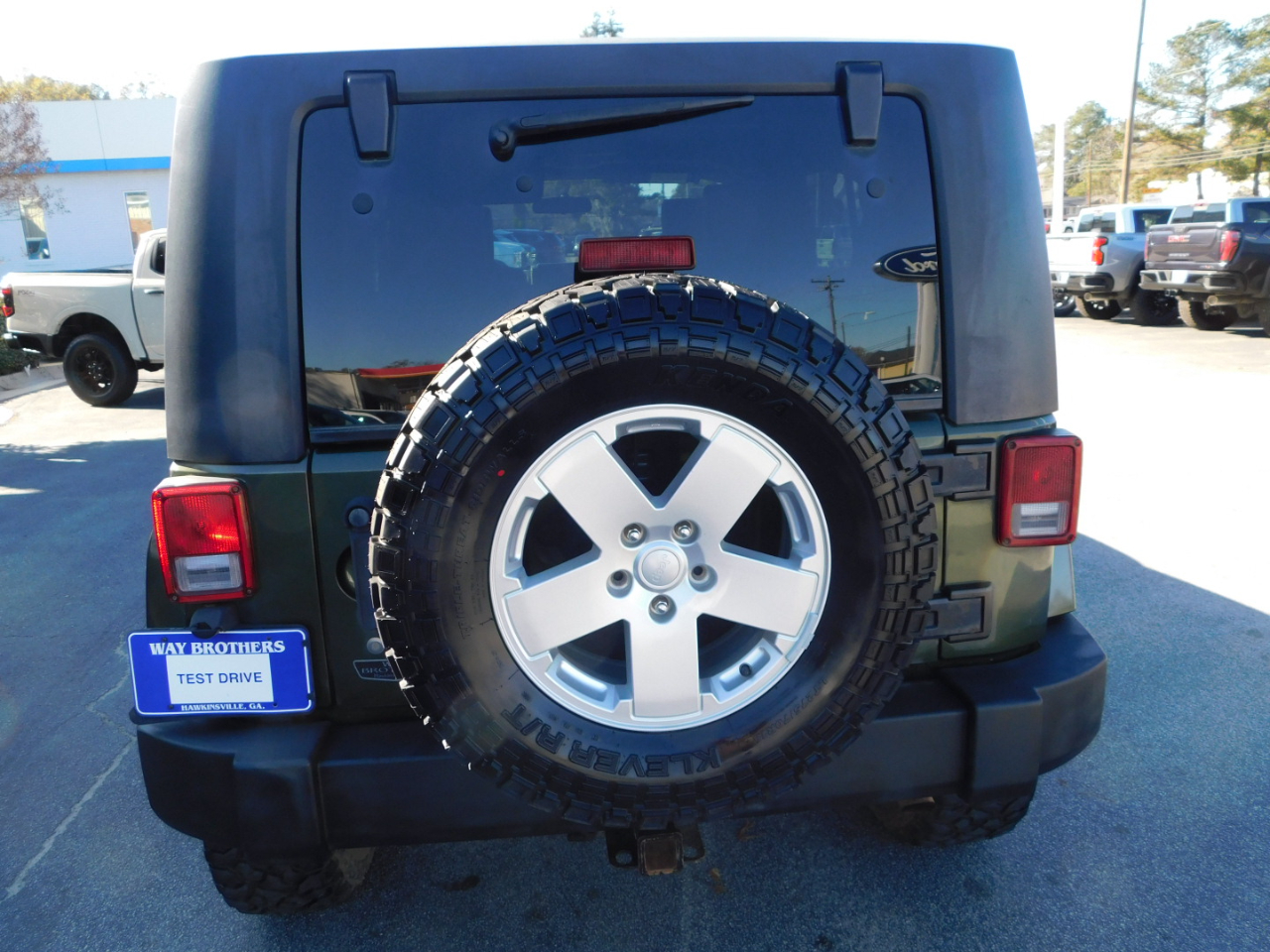 Jeep Wrangler 4WD 4dr Unlimited Sahara 2007